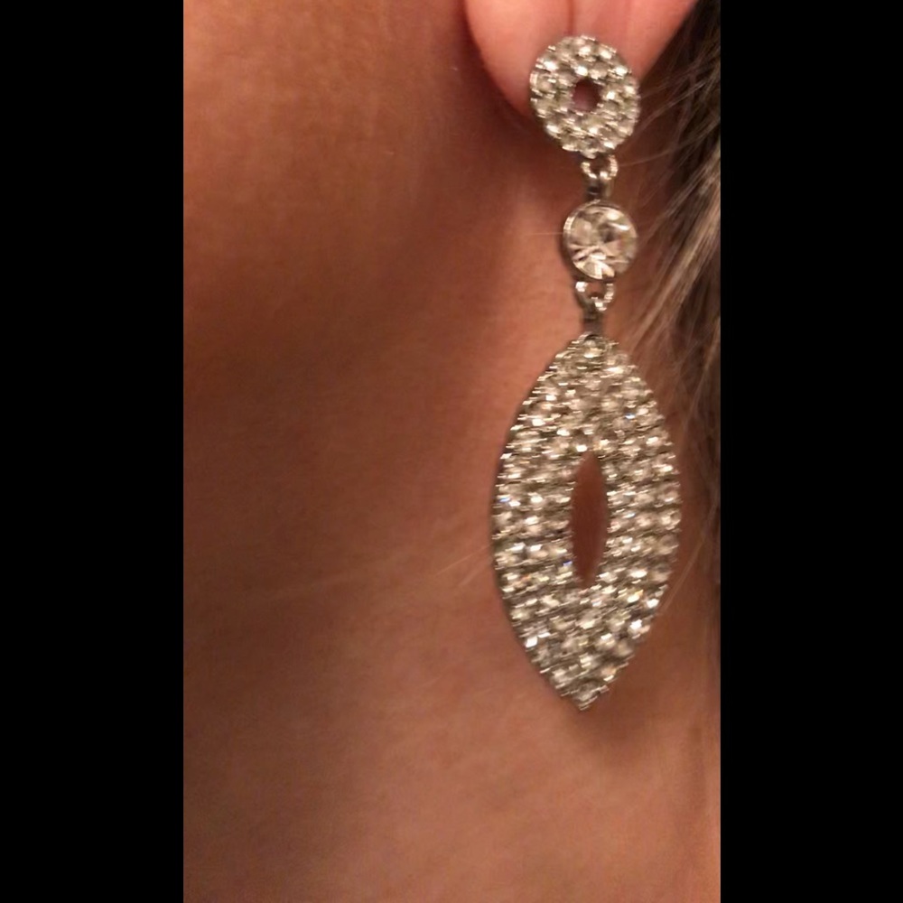 NEW STUNNING PAVE DROP SPARKLE GORGEOUS EARRINGS!